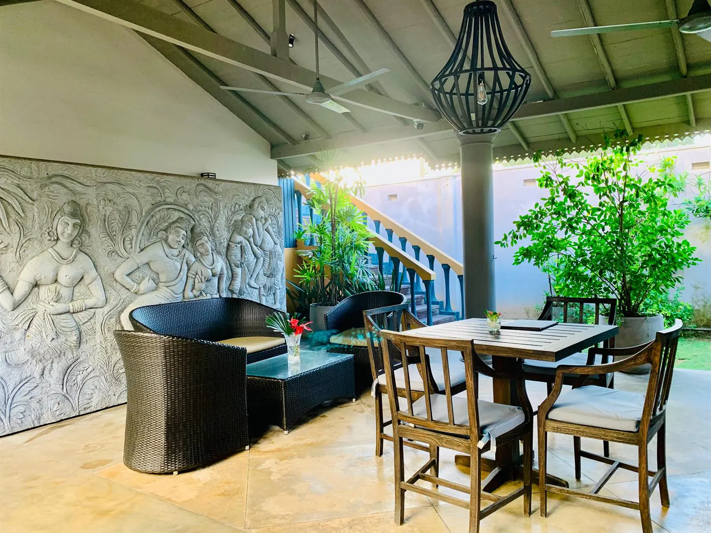 Relaxed bar lounge