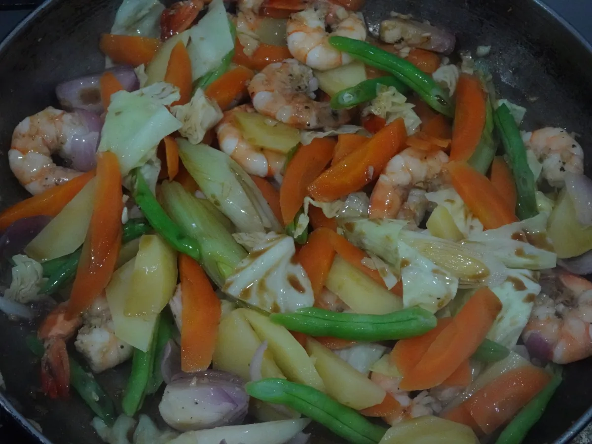 Fresh seafood and vegetables prepared at Olin's Beach Restaurant