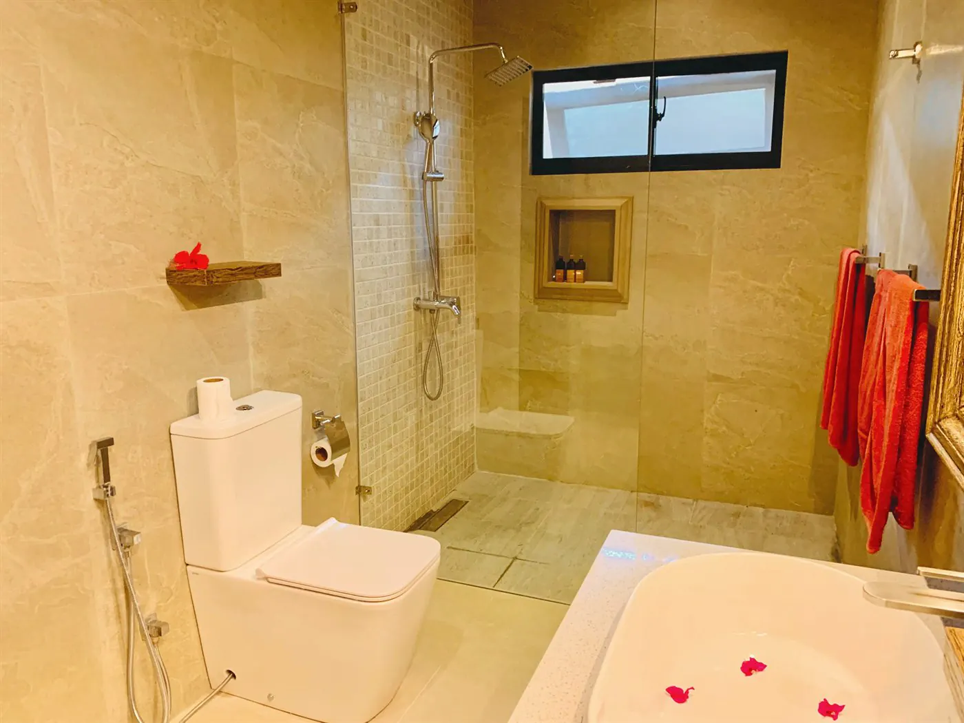 Heritage Suite bathroom